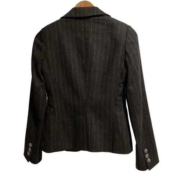 Banana Republic Charcoal‎ Pinstripe Blazer - Picture 2 of 9